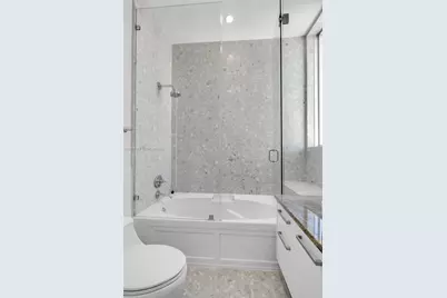 185 SW 7th St #4401, Miami, FL 33130 - Photo 19
