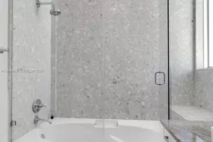 185 SW 7th St, Miami, FL 33130 - Photo 19