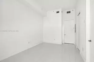185 SW 7th St, Miami, FL 33130 - Photo 9