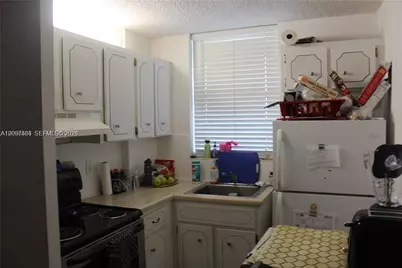 1801 S Treasure Dr #509, North Bay Village, FL 33141 - Photo 5