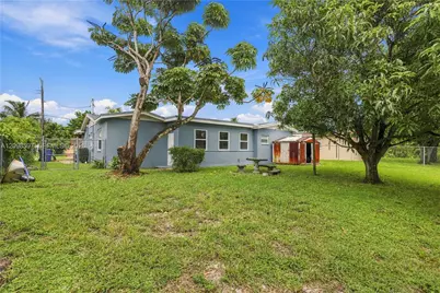 3476 NW 23rd Ct, Lauderdale Lakes, FL 33311 - Photo 15