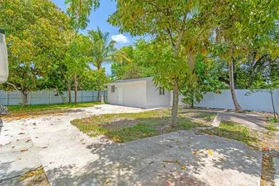910 NW 123rd St, North Miami, FL 33168 - Photo 7