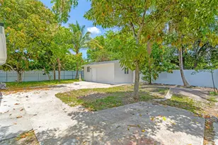 910 NW 123rd St, North Miami, FL 33168 - Photo 7
