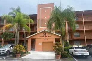 571 SW 141st Ave, Pembroke Pines, FL 33027 - Photo 27