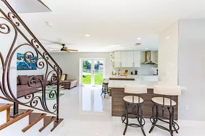 18481 NW 24th St, Pembroke Pines, FL 33029 - Photo 9