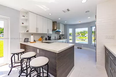 18481 NW 24th St, Pembroke Pines, FL 33029 - Photo 13