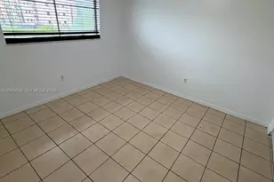 1501 W 42nd St, Hialeah, FL 33012 - Photo 9