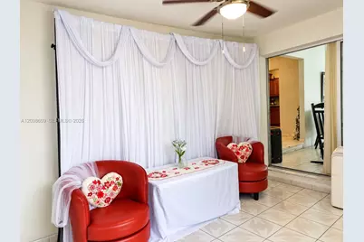 285 NW 48th Pl, Miami, FL 33126 - Photo 25