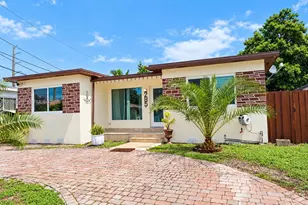 285 NW 48th Pl, Miami, FL 33126 - Photo 1