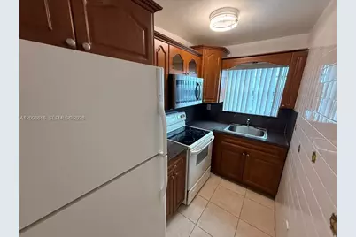 1620 SW 1st St #15, Miami, FL 33135 - Photo 5