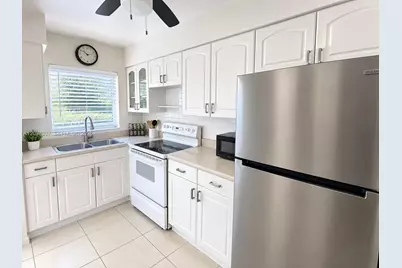 201 NE 14th Ave #5A, Hallandale Beach, FL 33009 - Photo 3