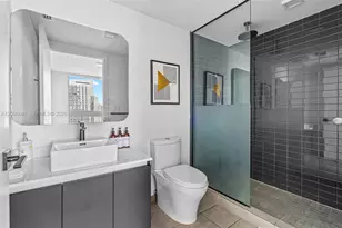 227 NE 2nd St, Miami, FL 33132 - Photo 19