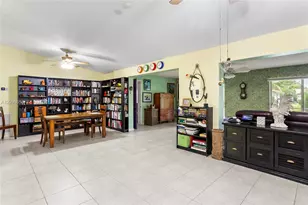 10307 NW 70th St, Tamarac, FL 33321 - Photo 15