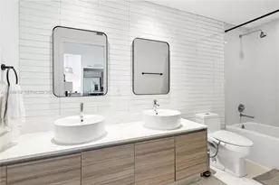 121 NE 34th St, Miami, FL 33137 - Photo 3