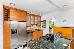 2920 SW 30th Ct, Coconut Grove, FL 33133 - Photo 3