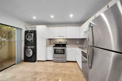 120 SE 12th Ave #120, Pompano Beach, FL 33060 - Photo 5