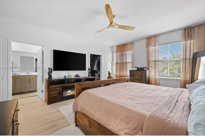 198 SW 170th Ave, Pembroke Pines, FL 33027 - Photo 25