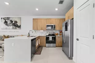 198 SW 170th Ave, Pembroke Pines, FL 33027 - Photo 11