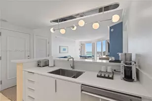 4401 Collins Ave, Miami Beach, FL 33140 - Photo 13