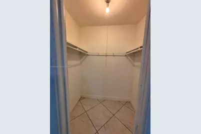 839 S Highland Dr #Right, Hollywood, FL 33021 - Photo 13