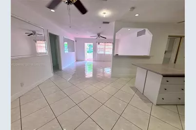839 S Highland Dr #Right, Hollywood, FL 33021 - Photo 3