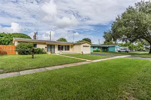510 SW 70th Ave, Pembroke Pines, FL 33023 - Photo 5