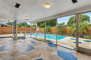 510 SW 70th Ave, Pembroke Pines, FL 33023 - Photo 41
