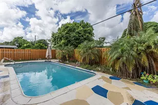 510 SW 70th Ave, Pembroke Pines, FL 33023 - Photo 45