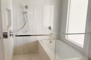 2411 Laguna Cir, North Miami, FL 33181 - Photo 25