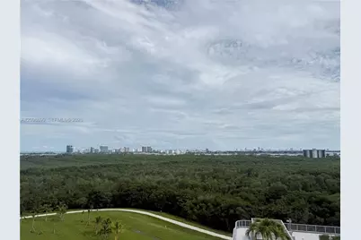 2411 Laguna Circle #901, North Miami, FL 33181 - Photo 3