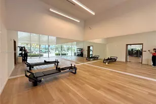 2411 Laguna Cir, North Miami, FL 33181 - Photo 47
