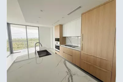 2411 Laguna Circle #901, North Miami, FL 33181 - Photo 7