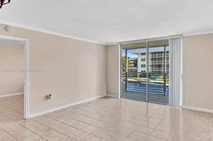 3600 NE 170th St, North Miami Beach, FL 33160 - Photo 19