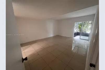 200 NW 87th Ave #J106, Miami, FL 33172 - Photo 9
