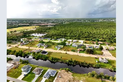 1802 NE 27th Ter, Cape Coral, FL 33909 - Photo 13
