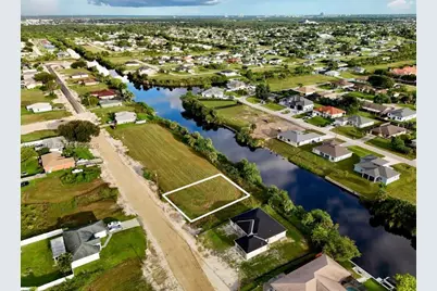 1802 NE 27th Ter, Cape Coral, FL 33909 - Photo 3