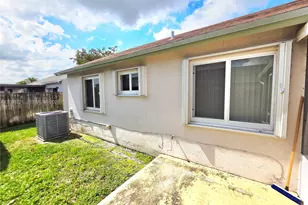 20317 NW 33rd Ave, Miami Gardens, FL 33056 - Photo 17