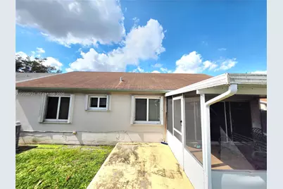 20317 NW 33rd Ave, Miami Gardens, FL 33056 - Photo 15