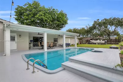 16401 SW 82nd Ave, Palmetto Bay, FL 33157 - Photo 19