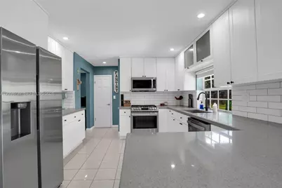 16401 SW 82nd Ave, Palmetto Bay, FL 33157 - Photo 7