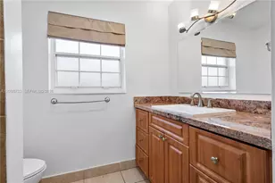 11240 Sheridan St, Pembroke Pines, FL 33026 - Photo 47