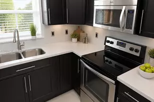 7785 W 30th Ct, Hialeah, FL 33018 - Photo 3