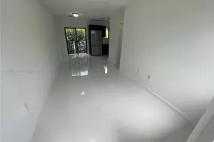 298 NW 97th St, Miami, FL 33150 - Photo 5