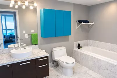 244 Biscayne Blvd #3204, Miami, FL 33132 - Photo 5