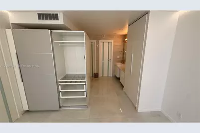 [Address not provided], Hallandale Beach, FL 33009 - Photo 11