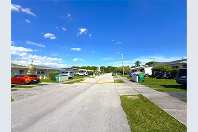 10110 SW 23rd Ter, Miami, FL 33165 - Photo 49