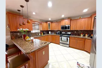 10110 SW 23rd Ter, Miami, FL 33165 - Photo 33