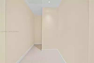 1400 NE 191st St #305, Miami, FL 33179 - Photo 13
