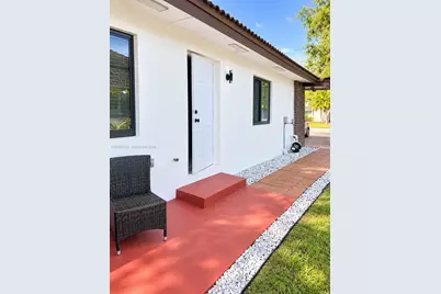 19265 E Saint Andrews Dr, Hialeah, FL 33015 - Photo 47