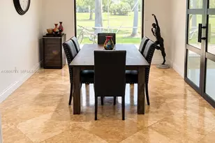 19265 E St Andrews Dr, Hialeah, FL 33015 - Photo 35